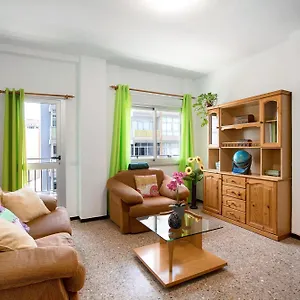 https://apartamento-santa-cruz-centro.adeje-hotels.com